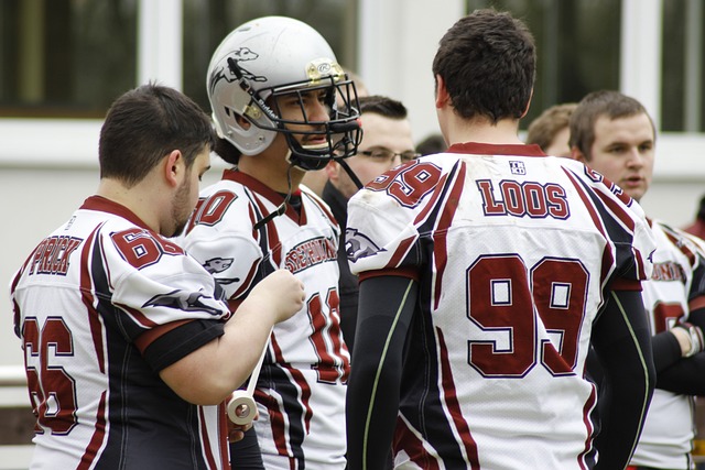 主裁宽待 主裁宽待